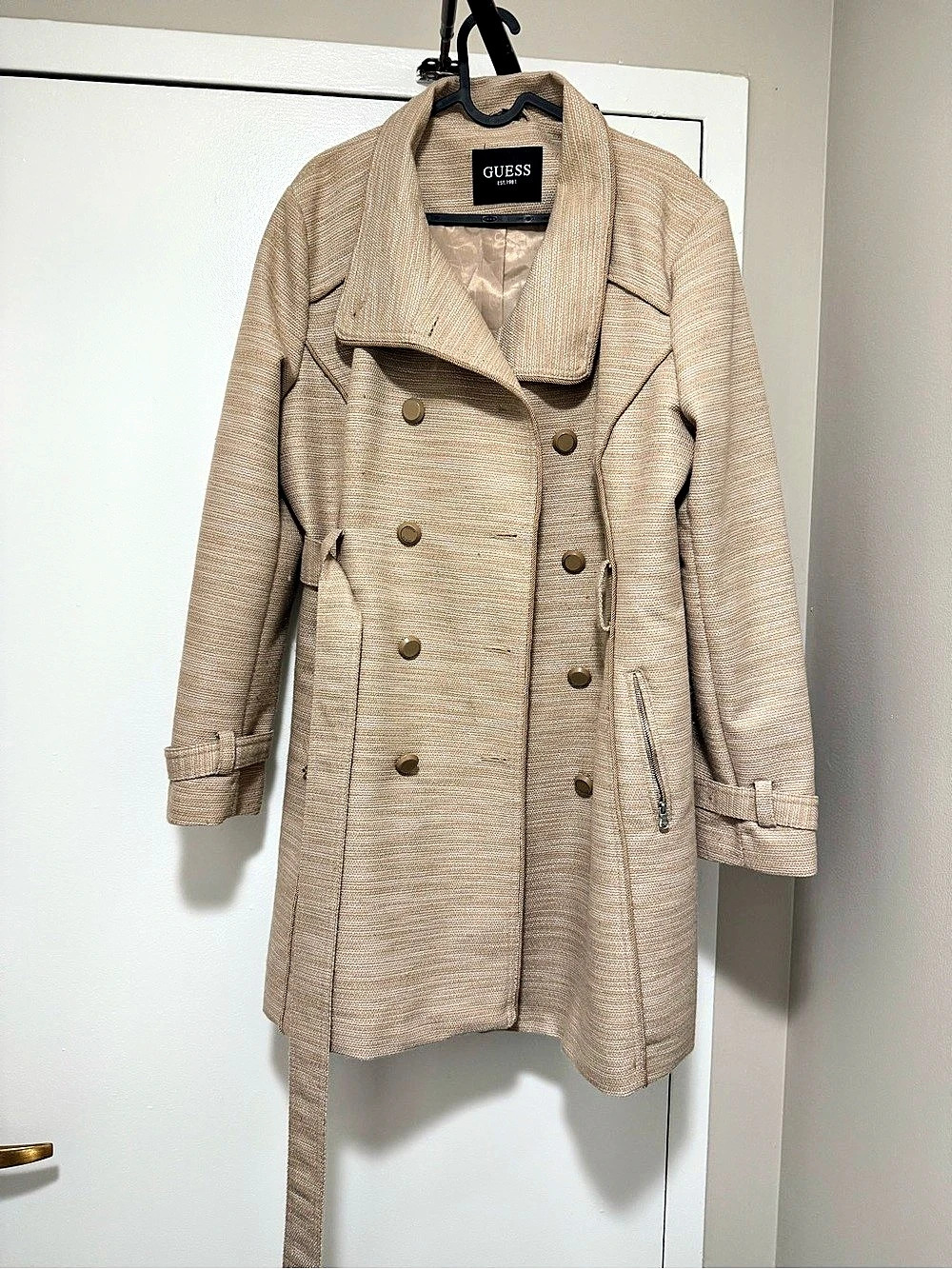 GUESS Women's Textured Trench Coat in Beige Like New